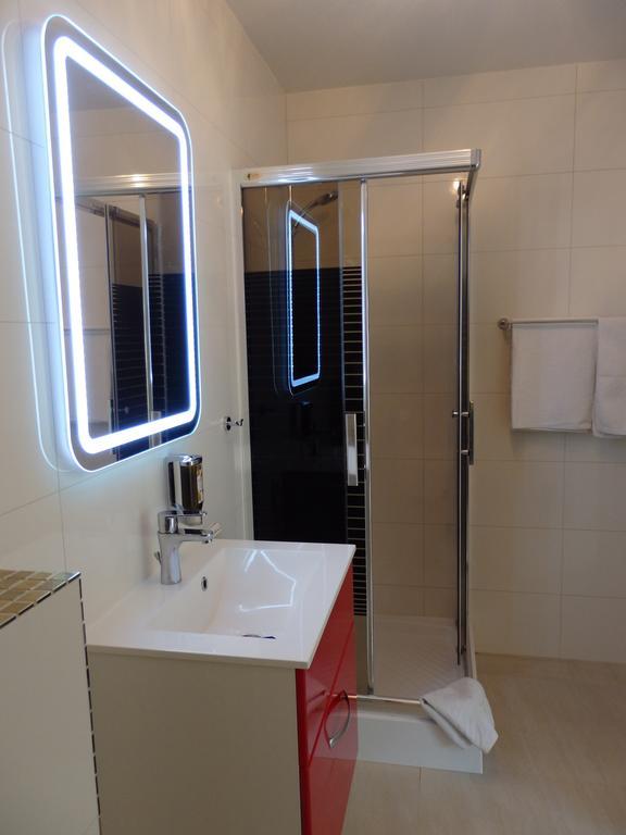 Hotel Court Wellness&Spa Kędzierzyn-Koźle Rom bilde