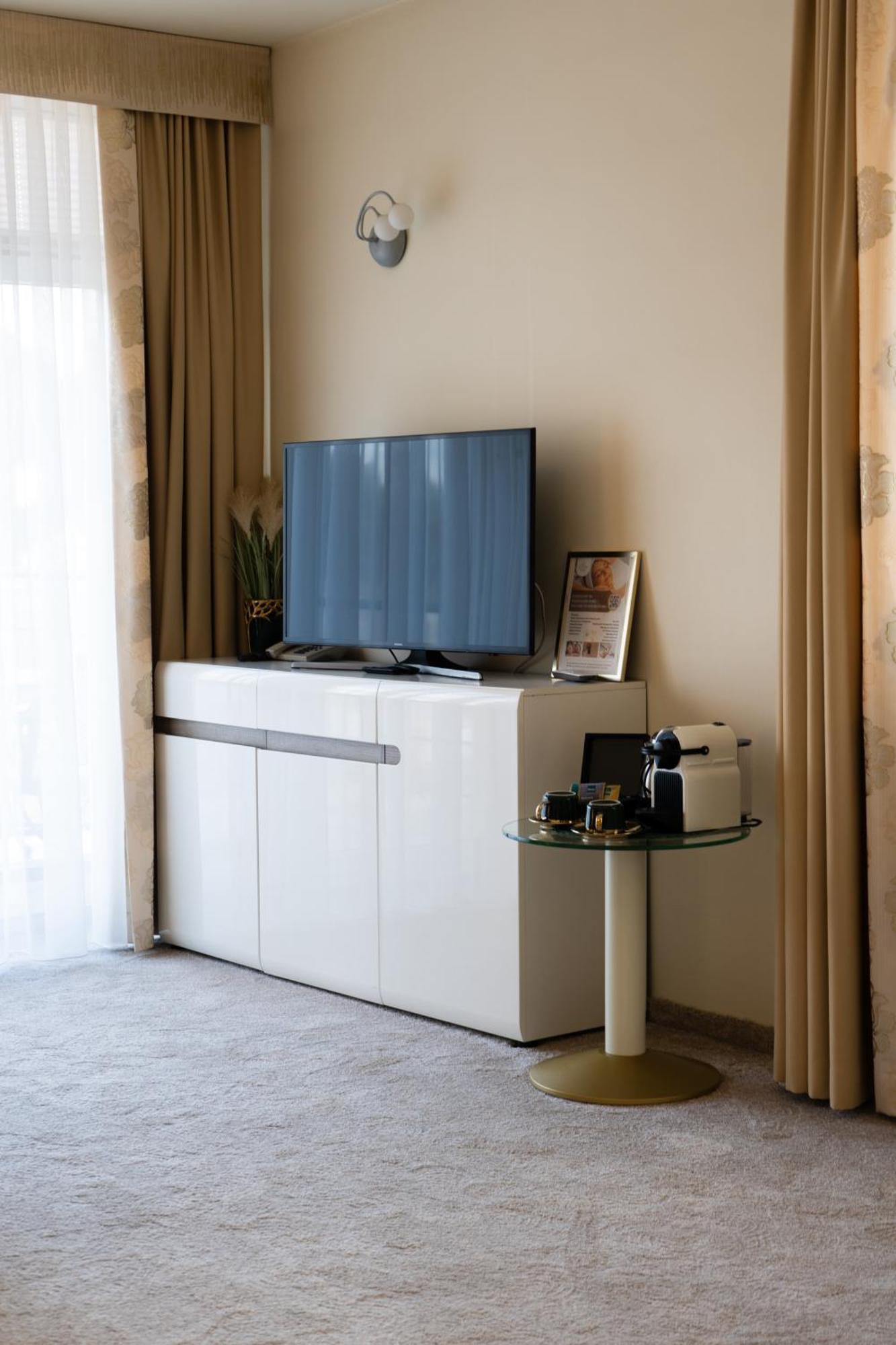 Hotel Court Wellness&Spa Kędzierzyn-Koźle Eksteriør bilde